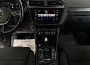 Volkswagen Tiguan 19