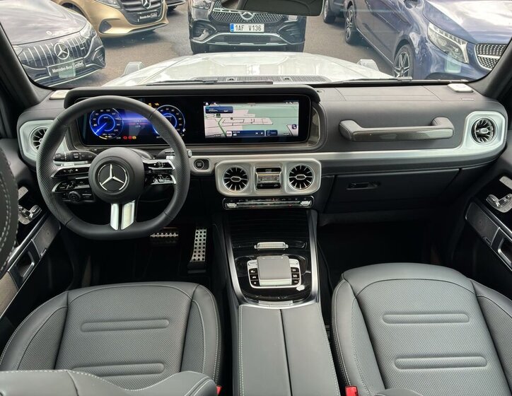 Mercedes-Benz Třídy G SUV / Terénní 0,0 432 kw