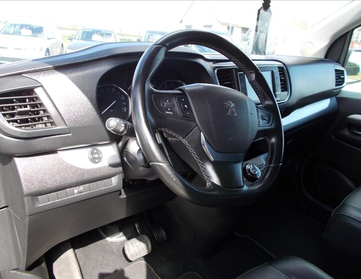 Peugeot Traveller MPV 2,0 l 130 kw