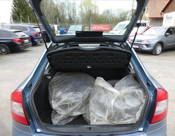 Škoda Octavia Sedan / Limuzína 1,6 l 75 kw