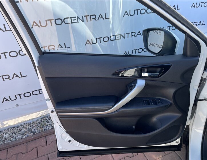 Mitsubishi Eclipse Cross SUV / Terénní 1,5 l 120 kw