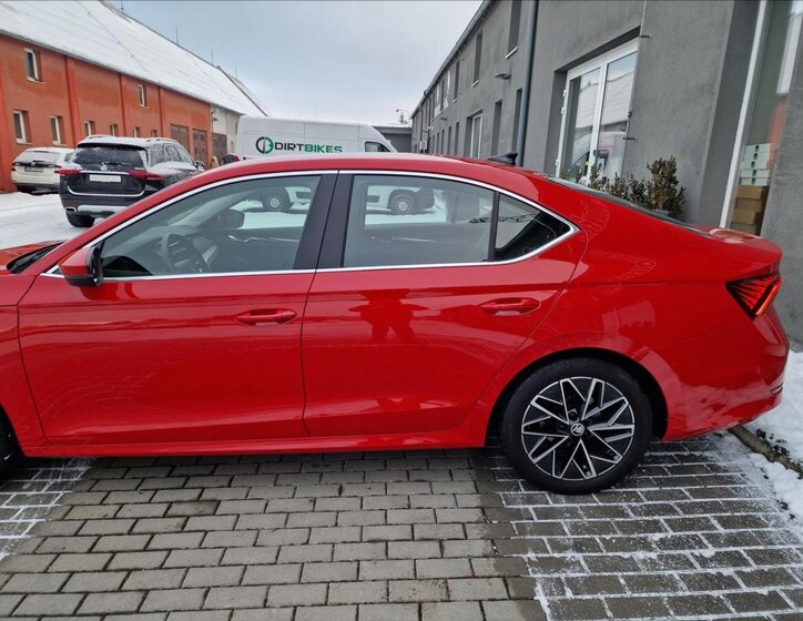 Škoda Octavia Sedan / Limuzína 1,5 l 110 kw