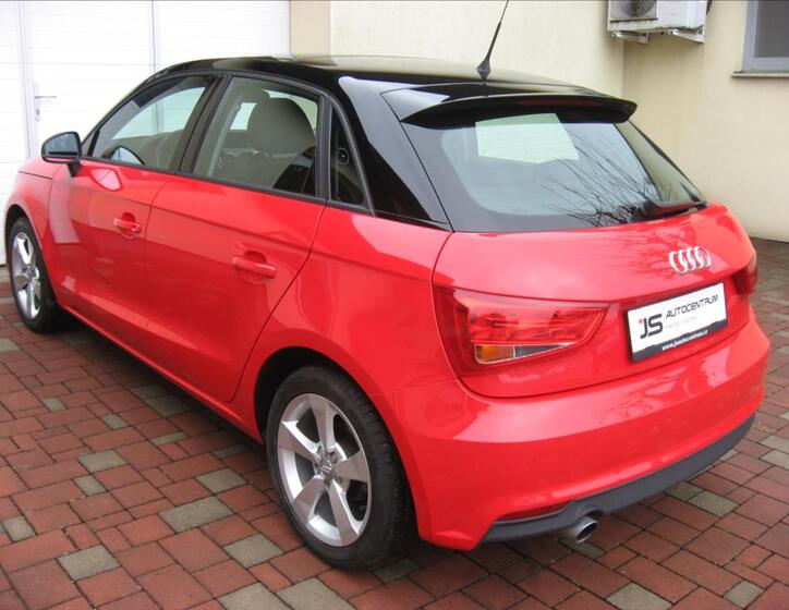Audi A1 10