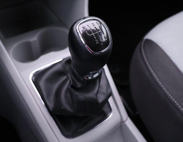 Škoda Rapid Liftback 1,2 l 77 kw