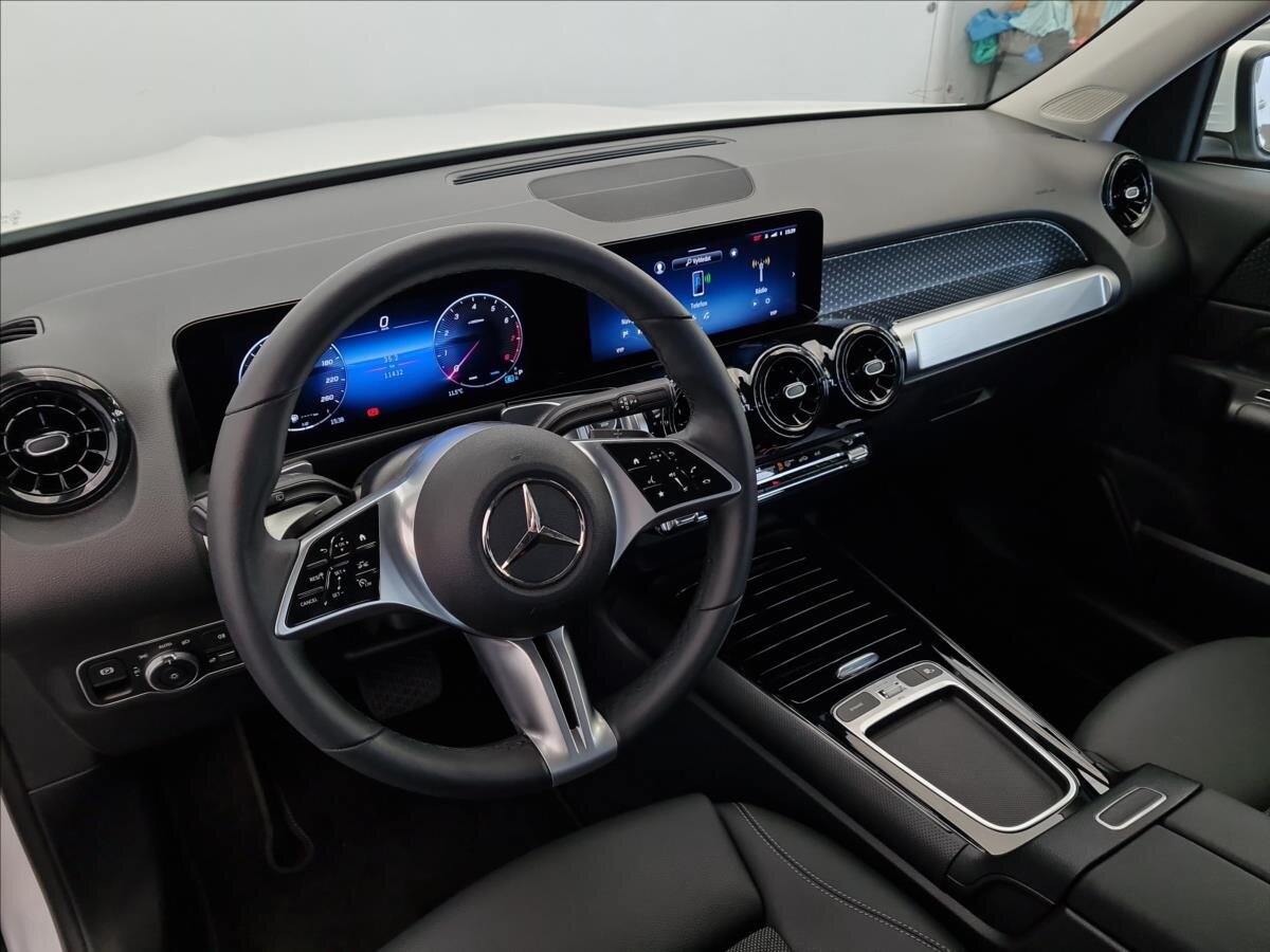 Mercedes-Benz GLB SUV / Terénní 2,0 l 140 kw