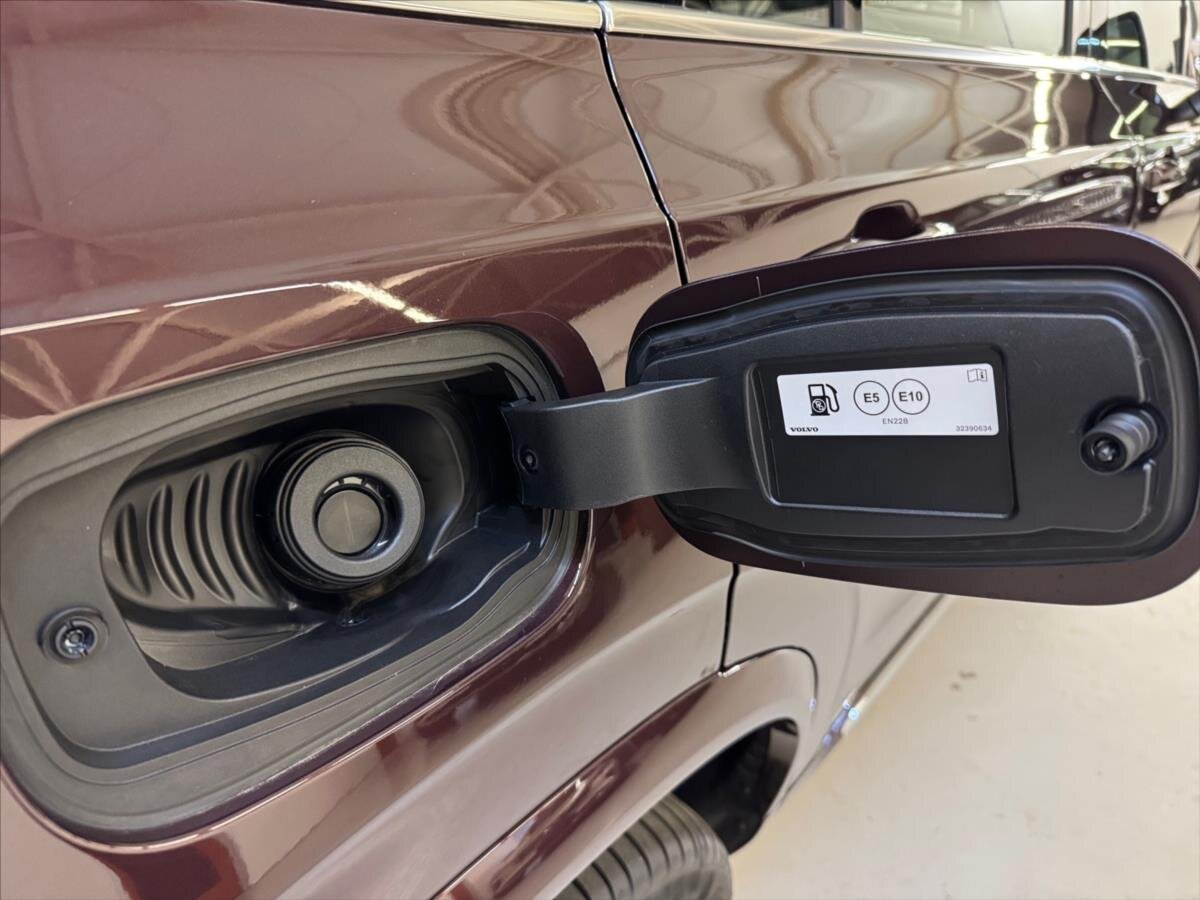 Volvo XC90 SUV 2,0 l 184 kw