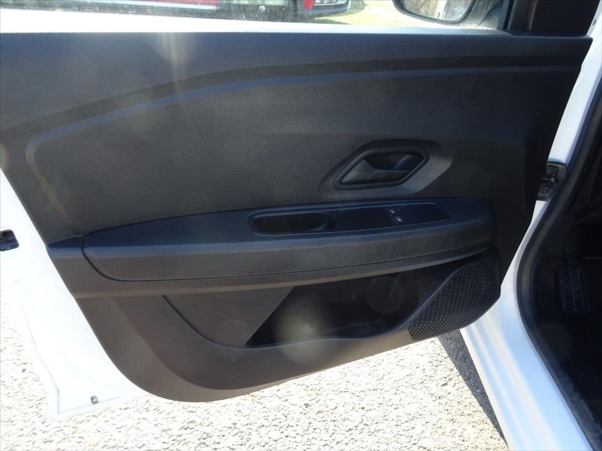 Dacia Sandero Hatchback 999,0 67 kw