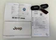 Jeep Avenger Sedan / Limuzína 1,2 l 74 kw