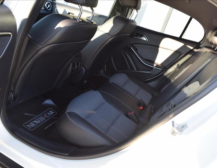 Mercedes-Benz GLA 18