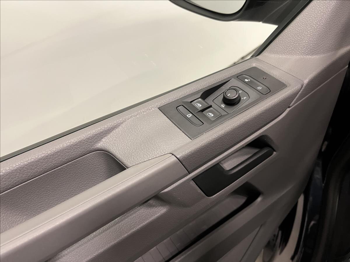 Volkswagen Caravelle Kombi 2,0 l 110 kw