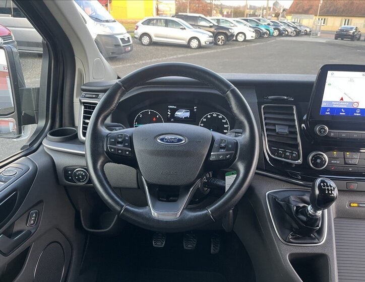 Ford Tourneo Custom Kombi 2,0 l 136 kw