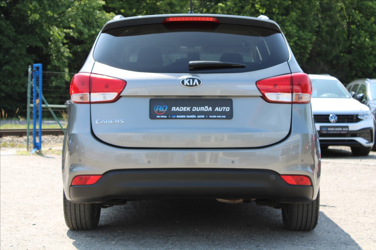 KIA Carens