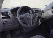 Volkswagen Caravelle 8