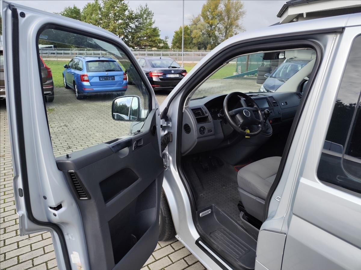 Volkswagen Caravelle