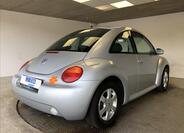 Volkswagen New Beetle 7
