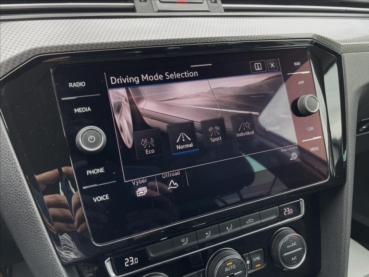 Volkswagen Passat Kombi 2,0 l 140 kw