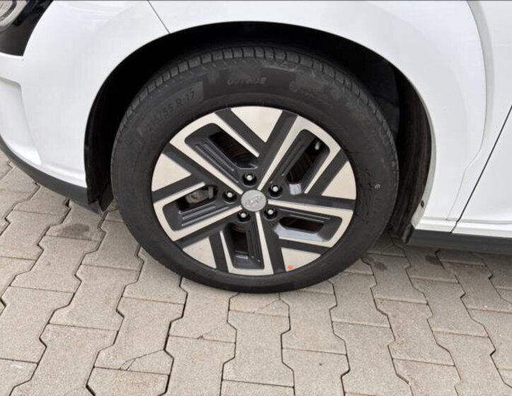 Hyundai Kona SUV / Terénní 0,0 150 kw