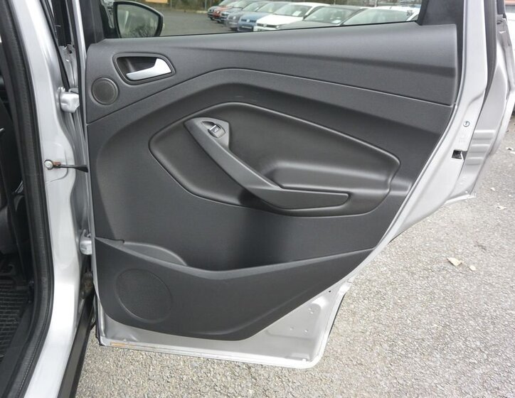 Ford Kuga SUV 2,0 l 110 kw