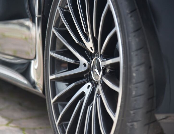 Mercedes-Benz CLS Sedan / Limuzína 3,0 l 320 kw