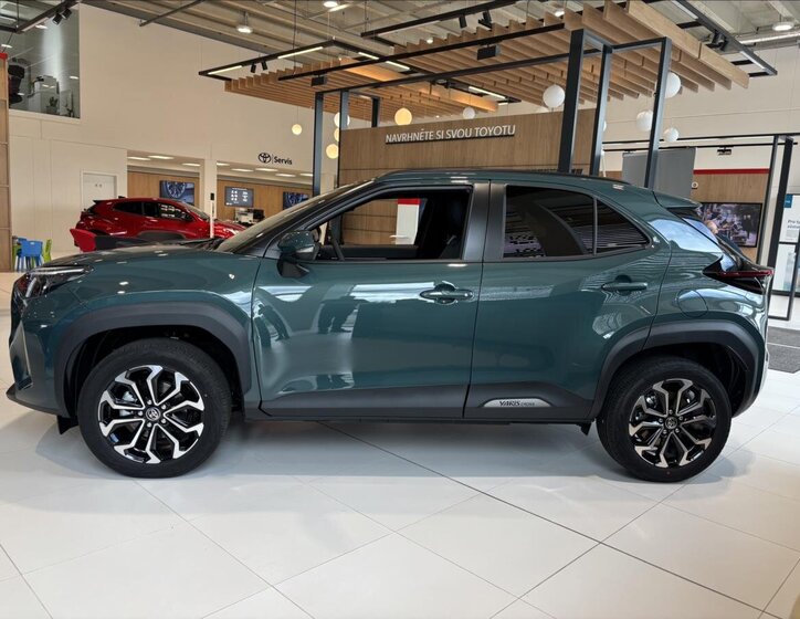 Toyota Yaris Cross SUV 1,5 l 96 kw