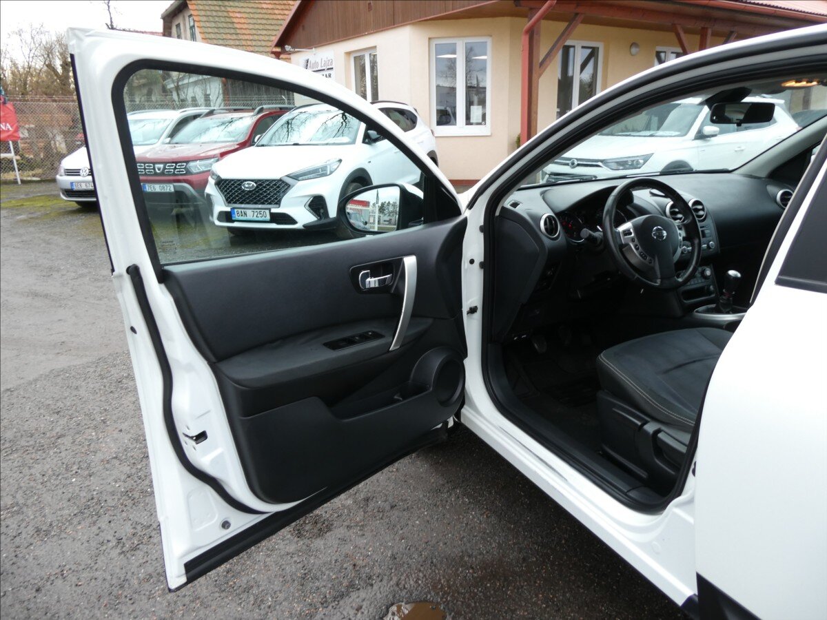 Nissan Qashqai SUV 2,0 l 104 kw