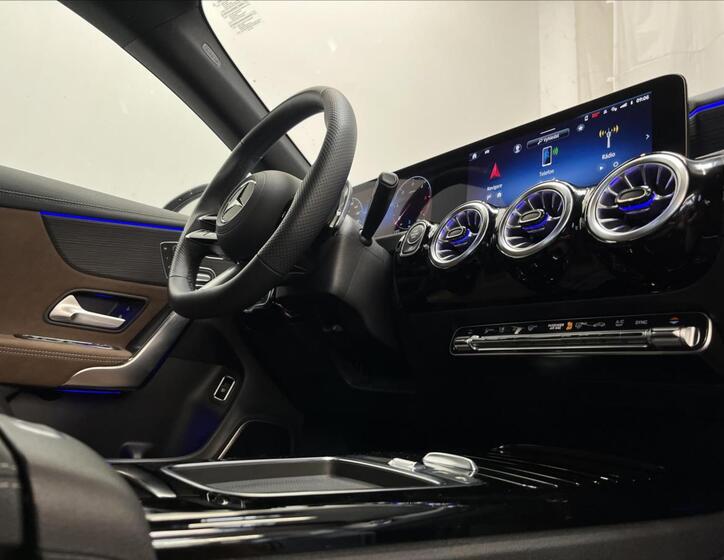 Mercedes-Benz CLA 16