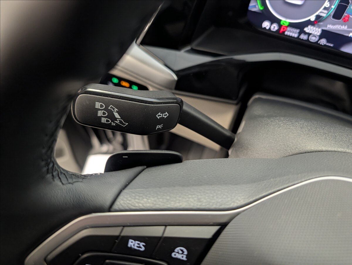 Volkswagen Multivan VAN-Minibus 0,0 130 kw