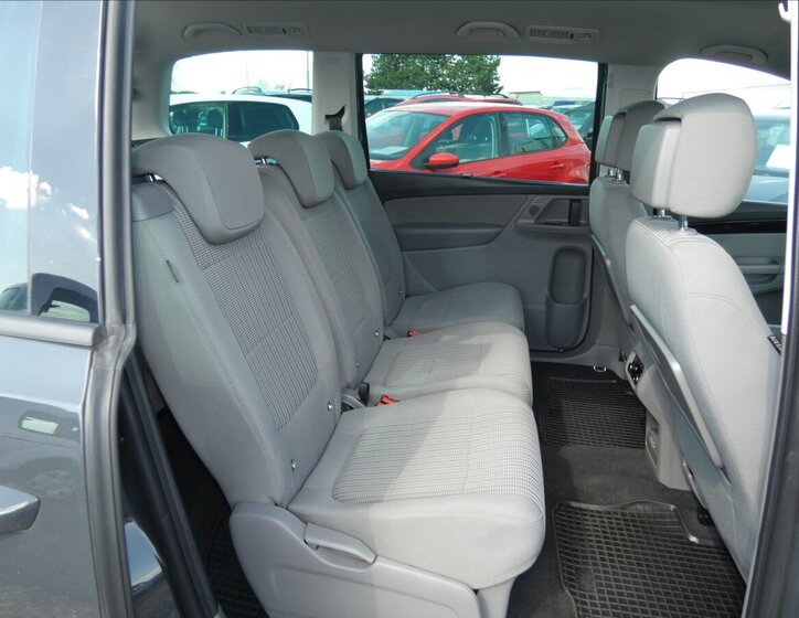 Seat Alhambra MPV 2,0 l 110 kw