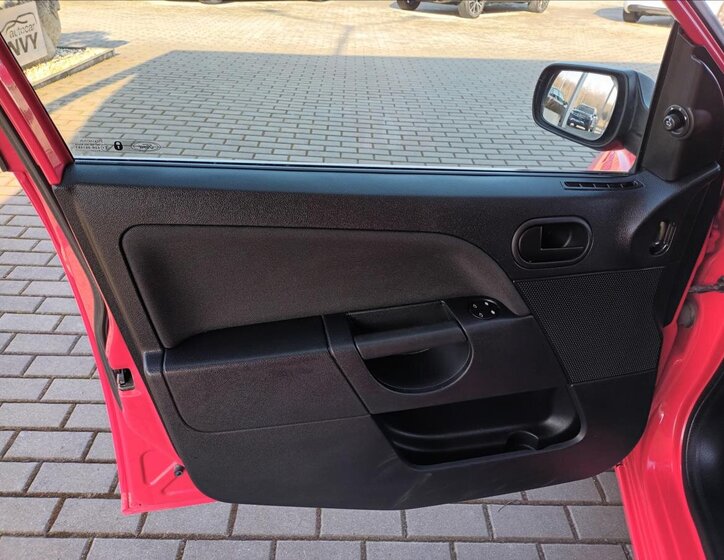 Ford Fiesta Hatchback 1,4 l 59 kw