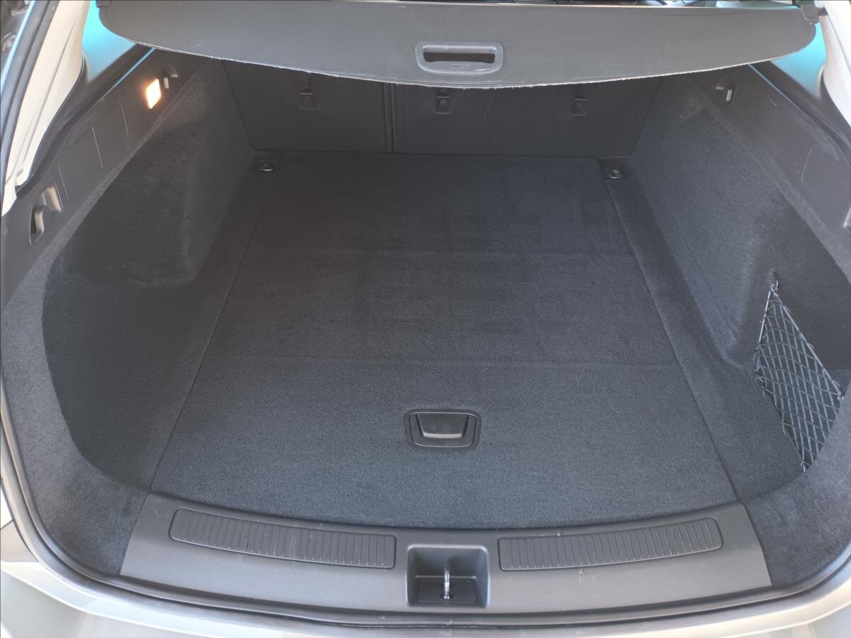 Opel Insignia Kombi 1,6 l 81 kw