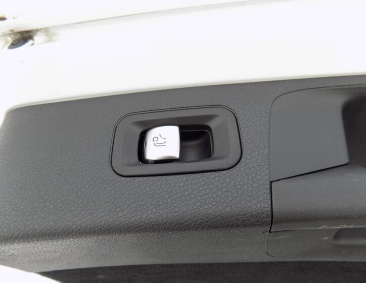 Mercedes-Benz Třídy E 12