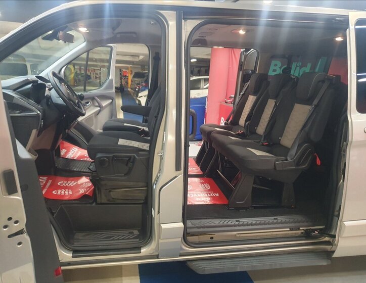 Ford Tourneo Custom Kombi 2,2 l 92 kw