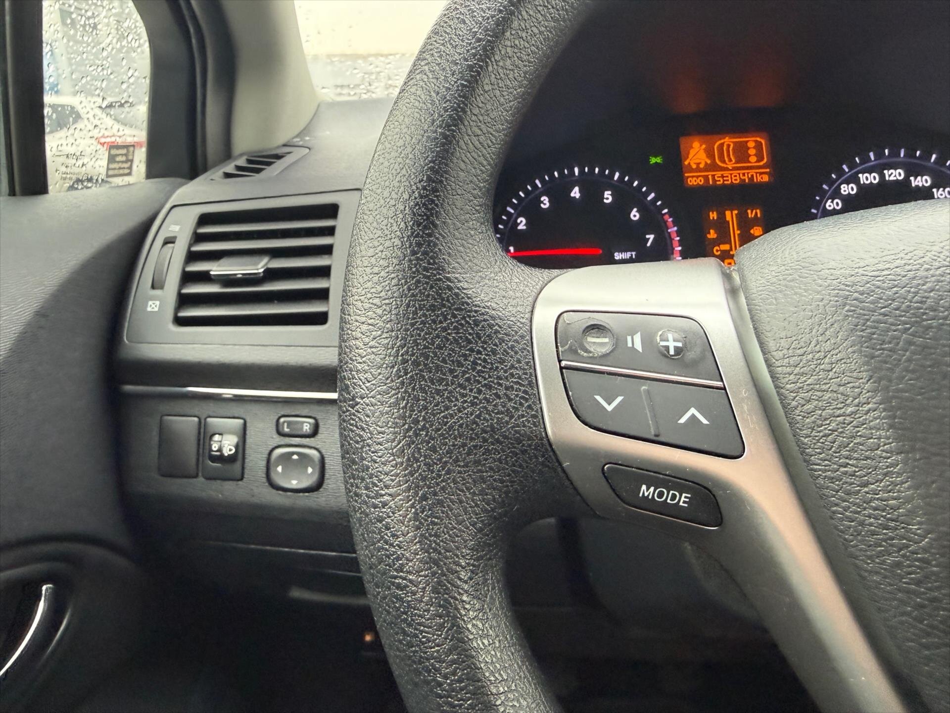 Toyota Avensis Sedan 1,6 l 97 kw