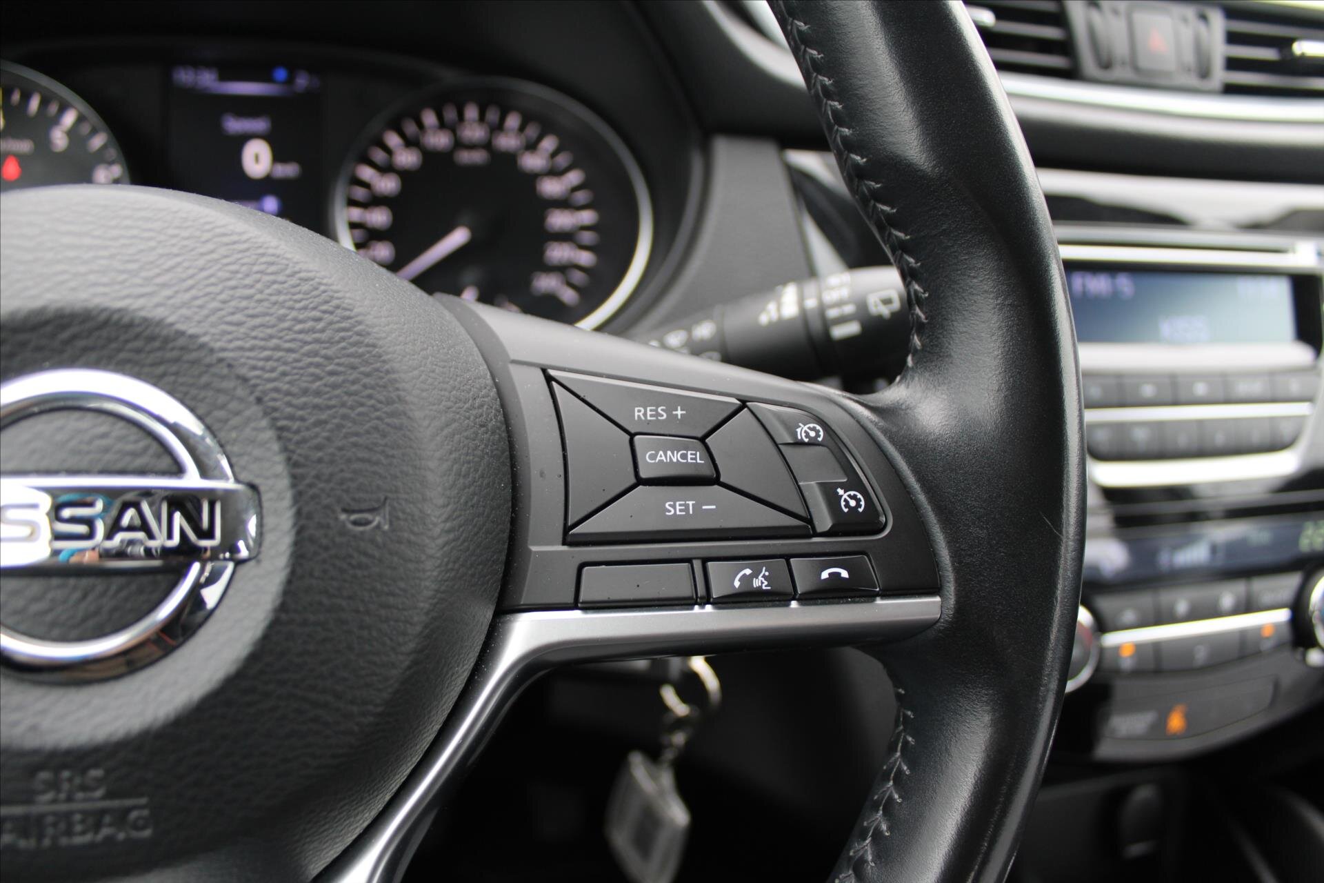 Nissan Qashqai SUV / Terénní 1,2 l 85 kw