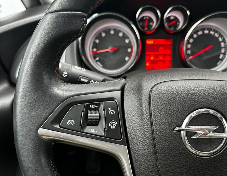 Opel Astra Hatchback 1,6 l 85 kw