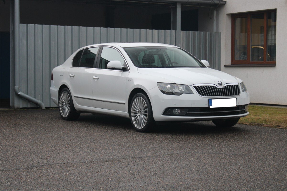 Škoda Superb Sedan 2,0 l 125 kw