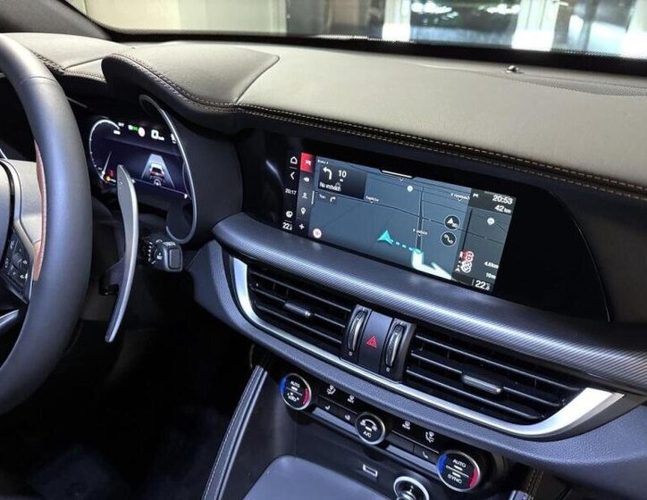 Alfa Romeo Stelvio SUV / Terénní 2,0 l 206 kw