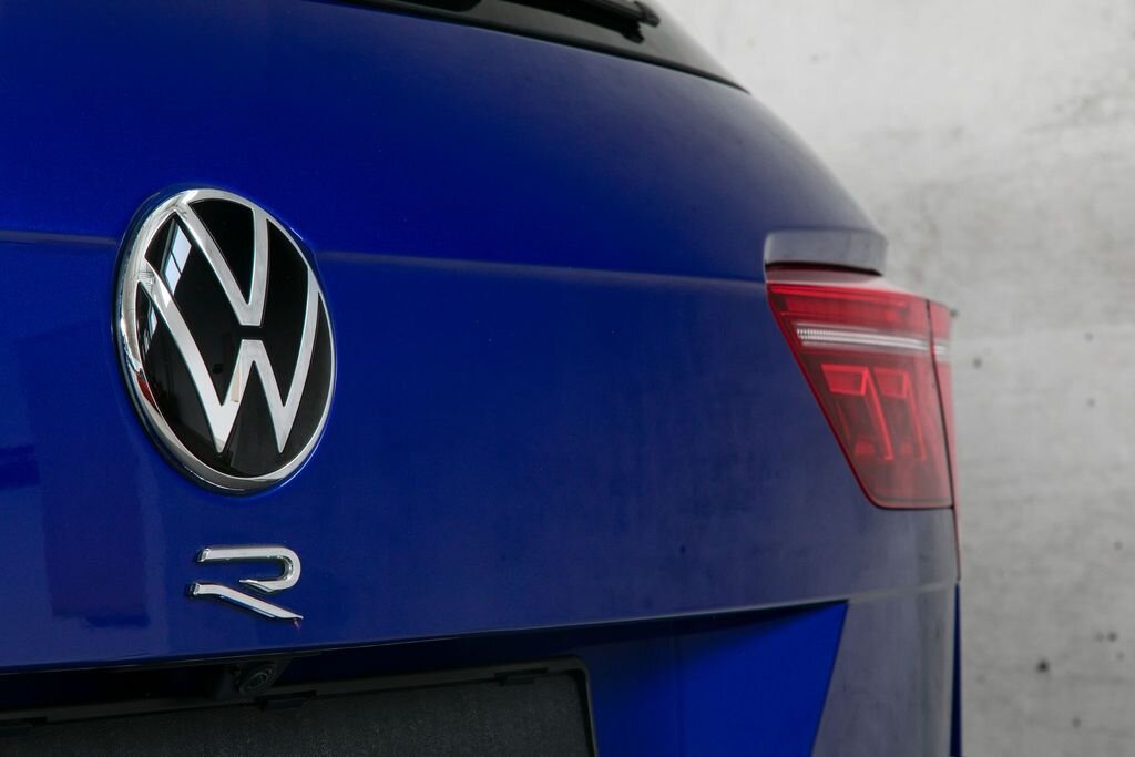 Volkswagen Tiguan SUV 2,0 l 235 kw