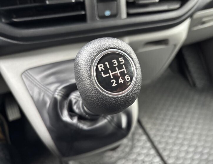 Ford Transit Custom 26