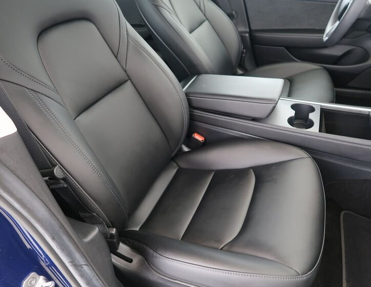 Tesla Model 3 Sedan / Limuzína 0,0 0