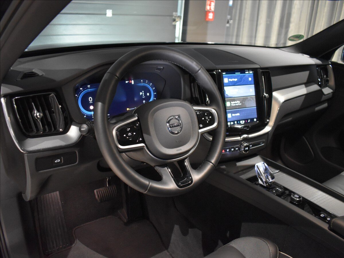 Volvo XC60 SUV / Terénní 2,0 l 184 kw