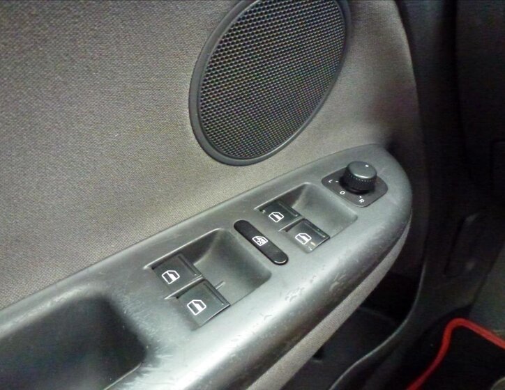 Volkswagen Golf Plus Kombi 1,6 l 85 kw