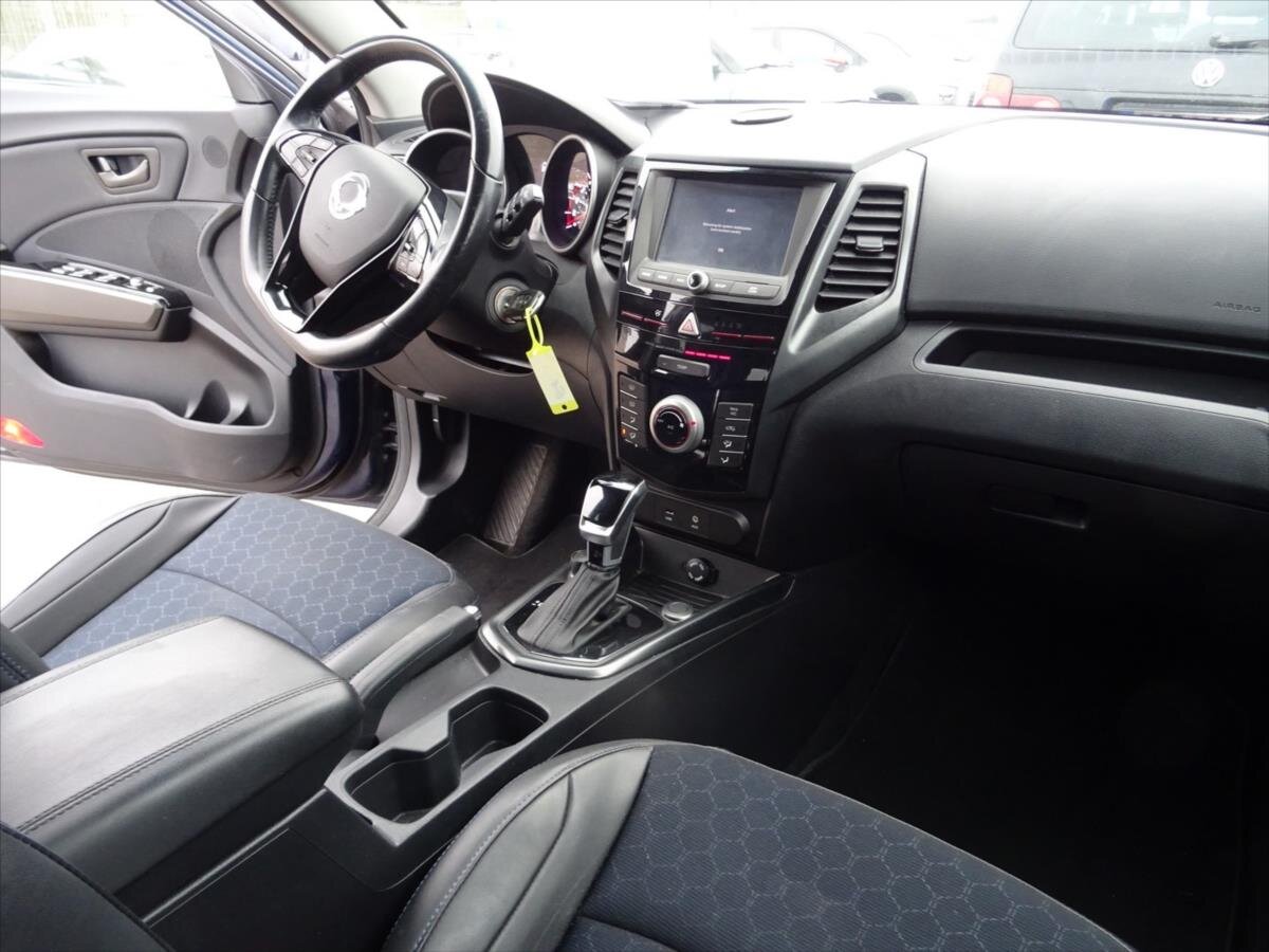 SsangYong XLV SUV 1,6 l 94 kw