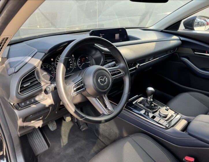Mazda CX-30 CUV / Crossover 2,0 l 132 kw