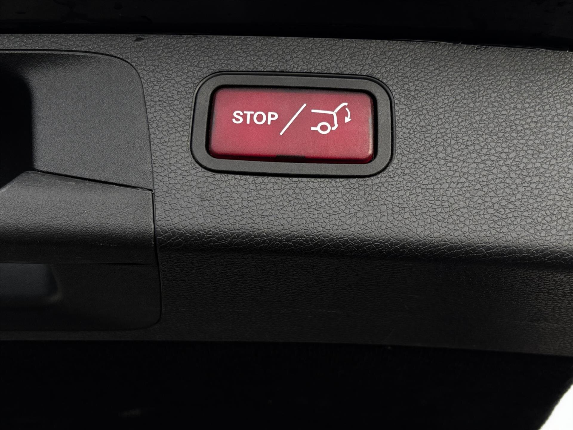 Mercedes-Benz Třídy E Kombi 2,0 l 143 kw