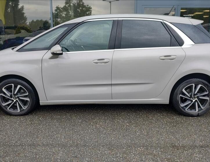 Citroën C4 SpaceTourer 4