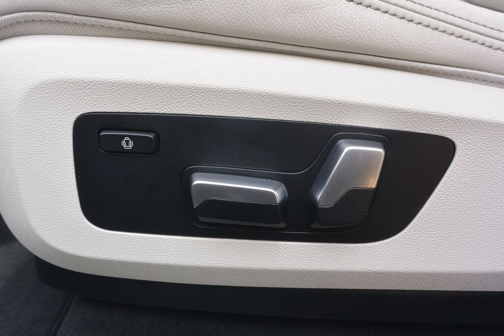 BMW X5 SUV / Terénní 3,0 l 250 kw