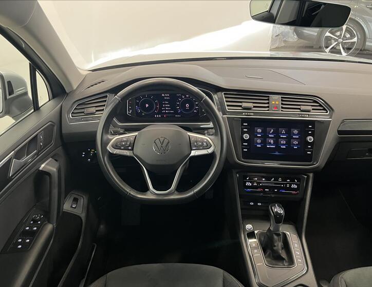 Volkswagen Tiguan 5