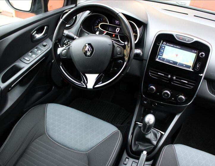 Renault Clio Kombi 898,0 66 kw