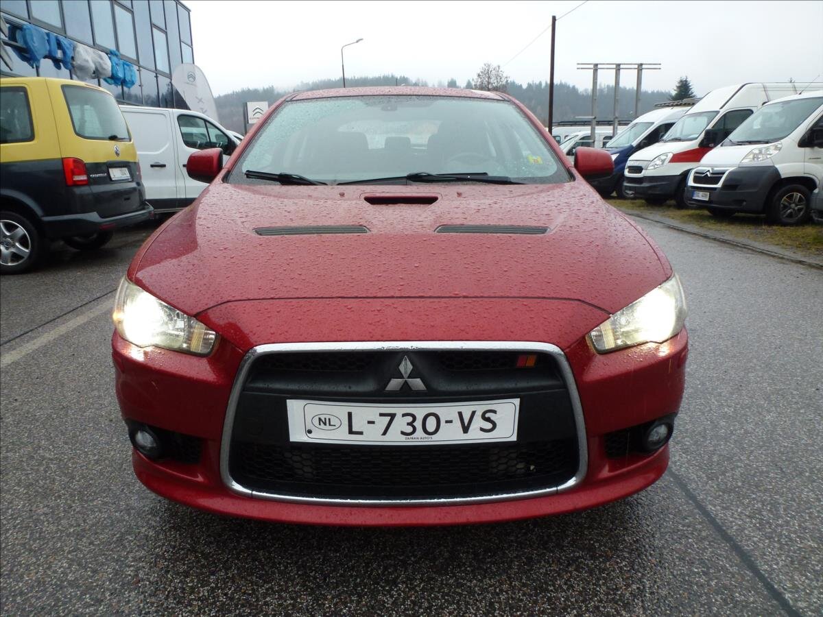 Mitsubishi Lancer Hatchback 2,0 l 217 kw